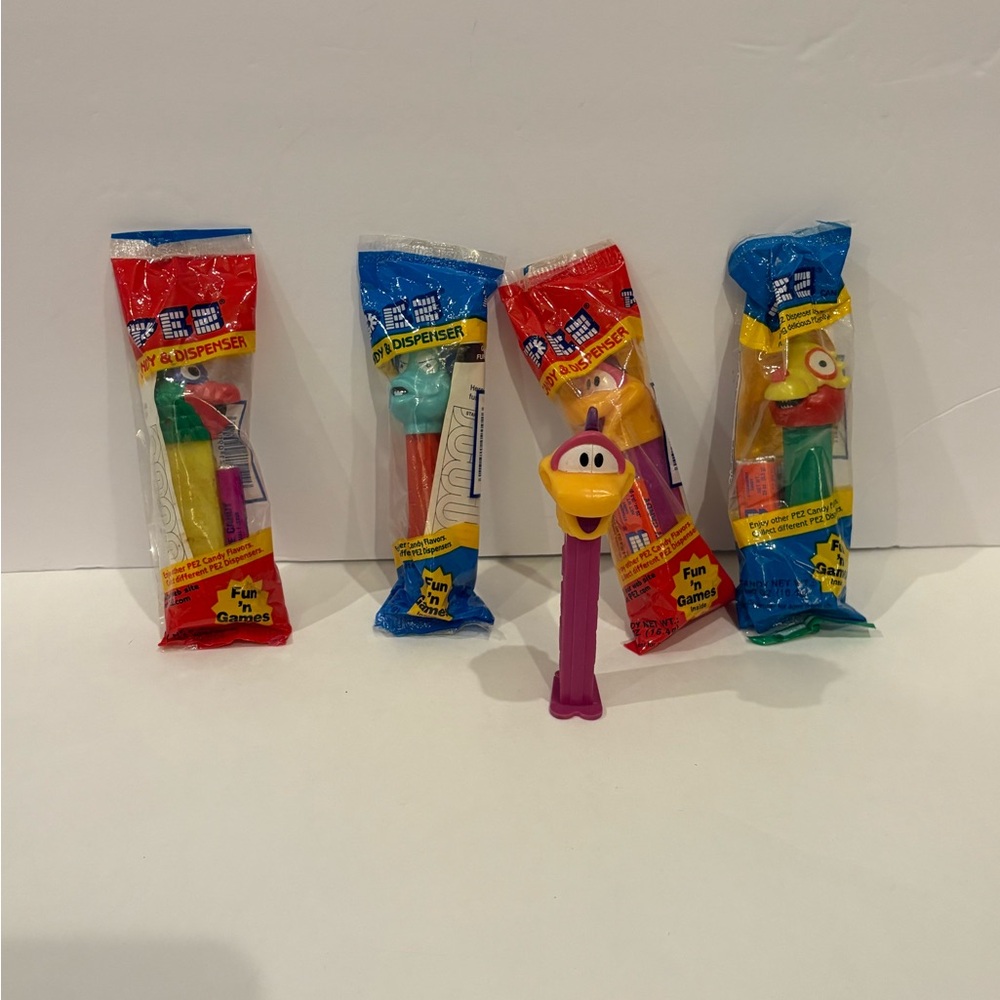 Brand New Pez Dinosaur Lot of Five Pez Dispensers